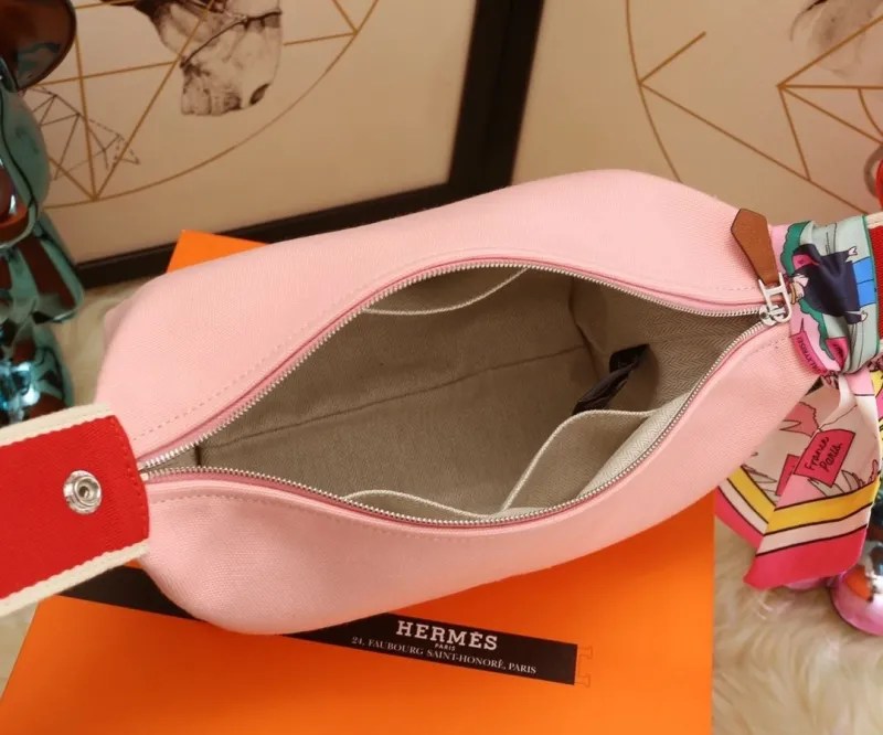 Hermes Cosmetic Bags-19 - Image 7