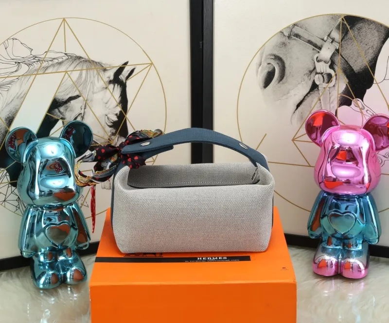 Hermes Cosmetic Bags-21 - Image 3