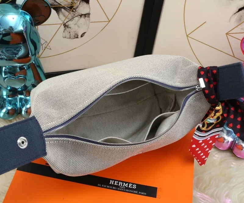 Hermes Cosmetic Bags-21 - Image 8