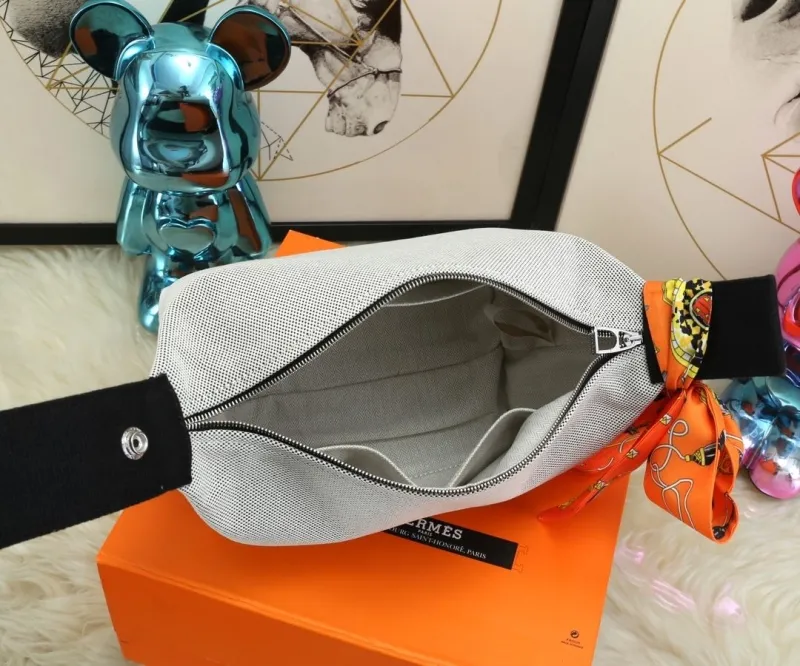 Hermes Cosmetic Bags-22 - Image 8