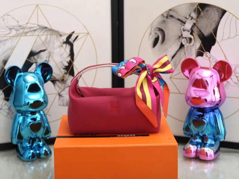 Alternative view of Hermes Cosmetic Bags-24