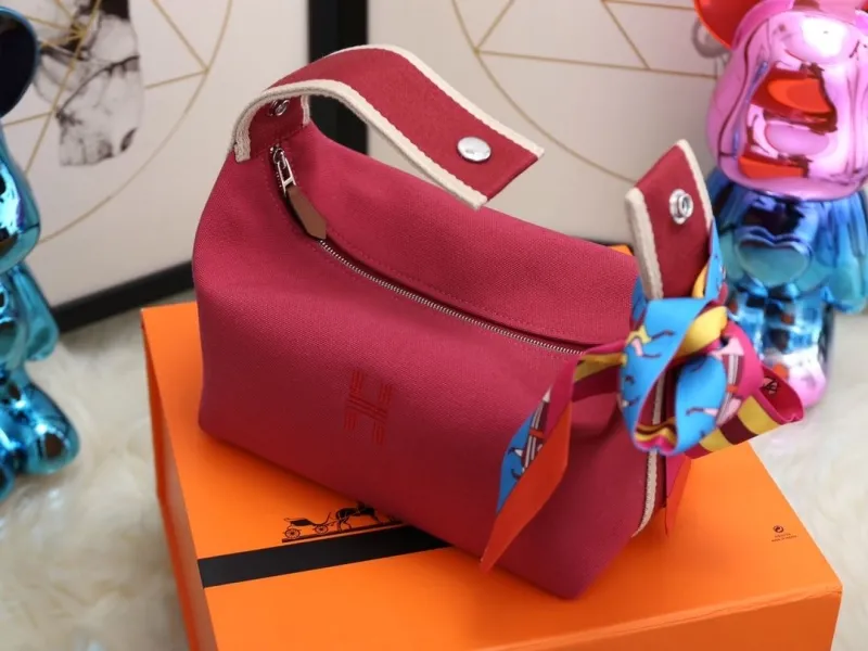 Hermes Cosmetic Bags-24 - Image 6