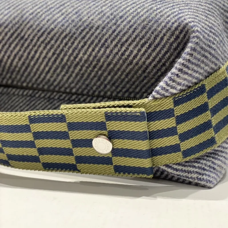 Hermes Gray Striped Cosmetic Bag - Image 5