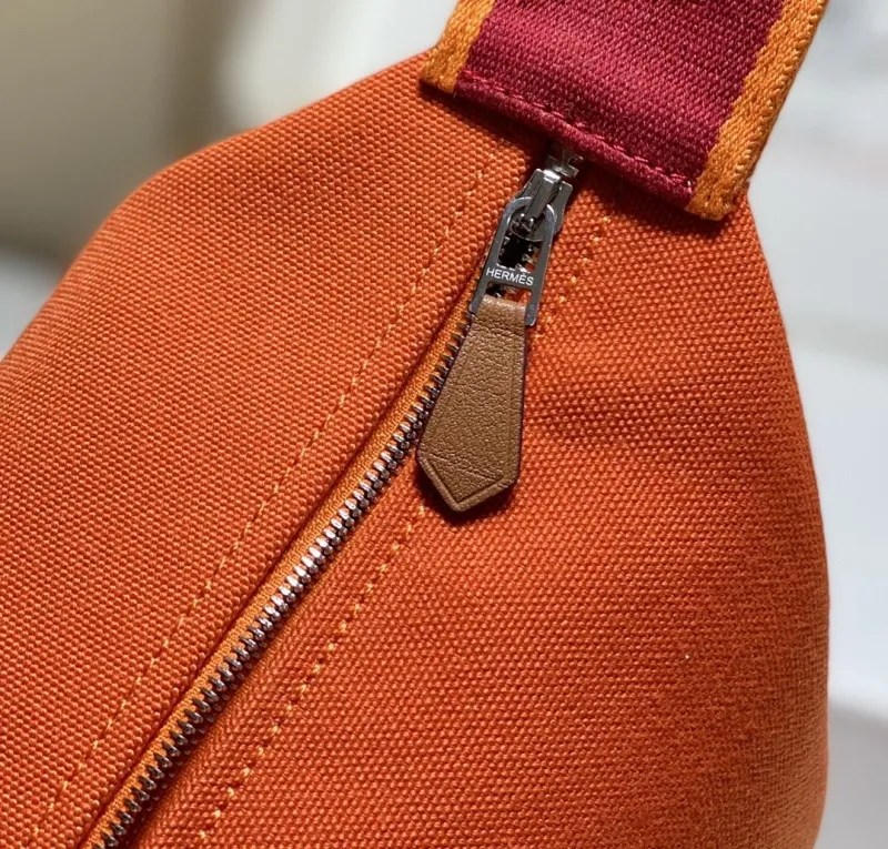 Hermes Cosmetic Bags-30 - Image 6