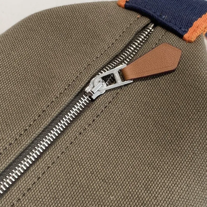 Hermes Khaki Canvas Cosmetic Bag Model 34 - Image 8
