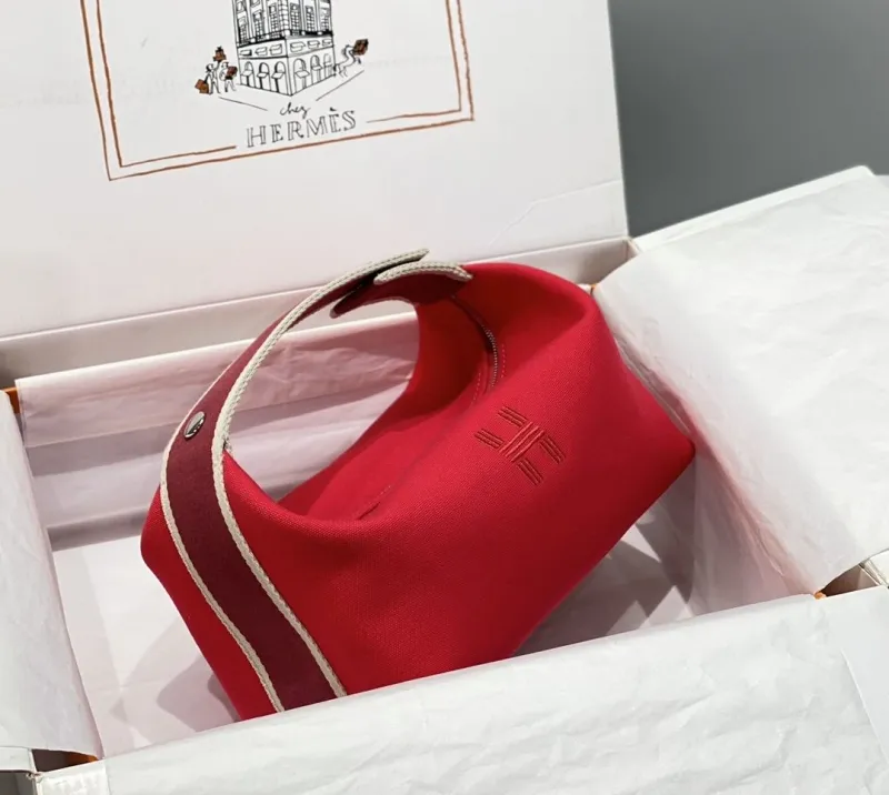 Hermes Cosmetic Bags-45
