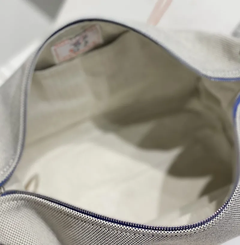 Hermes Cosmetic Bags-49 - Image 9