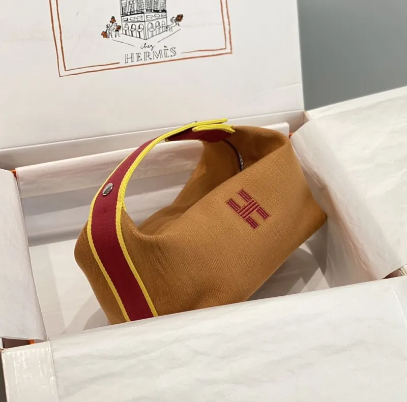 Hermes Cosmetic Bags-51
