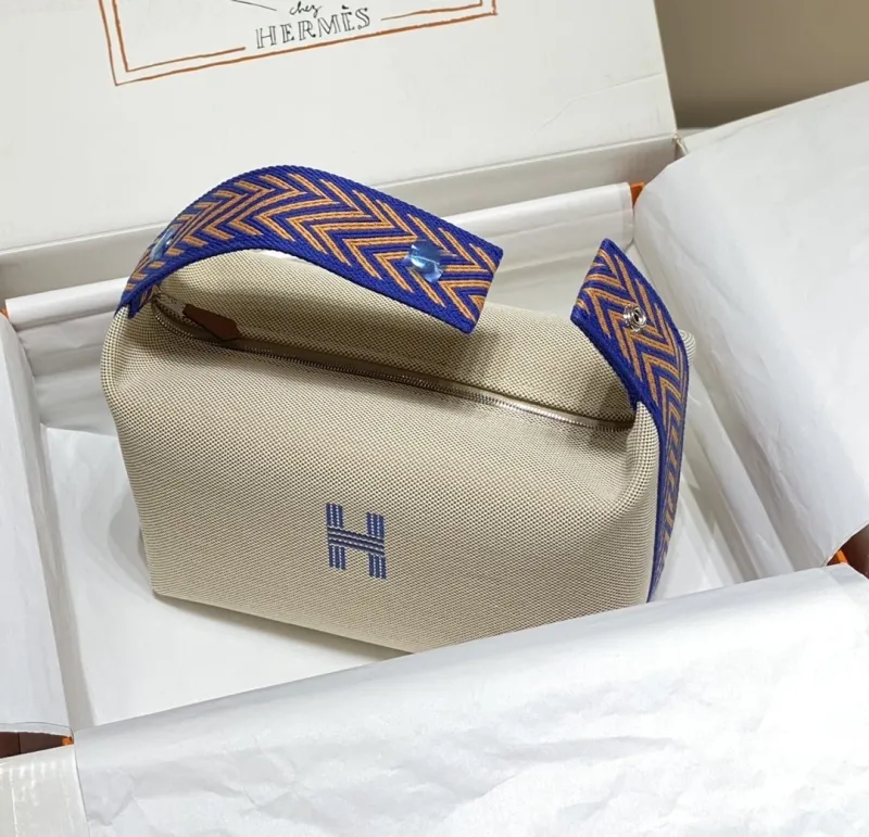 Hermes Cosmetic Bags-52 - Image 3