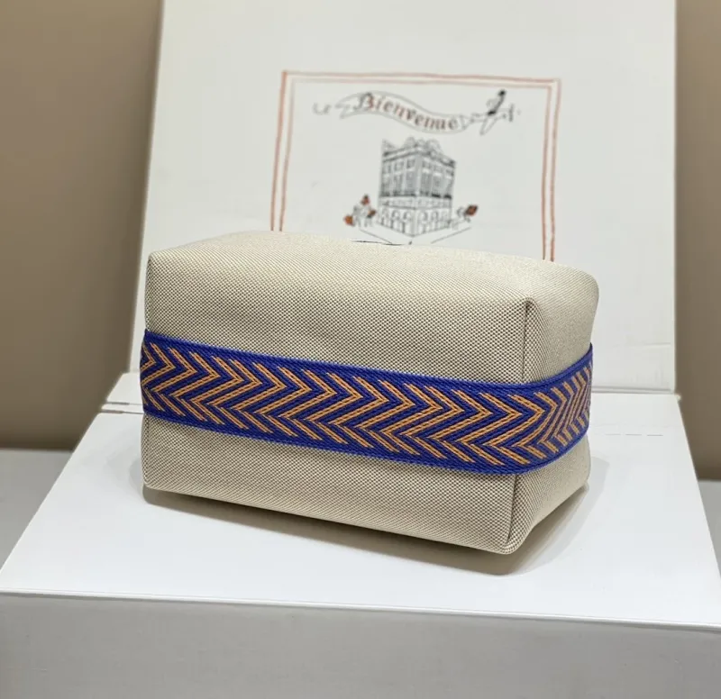 Hermes Cosmetic Bags-52 - Image 4