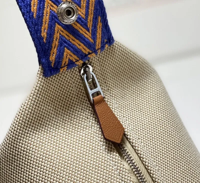 Hermes Cosmetic Bags-52 - Image 7