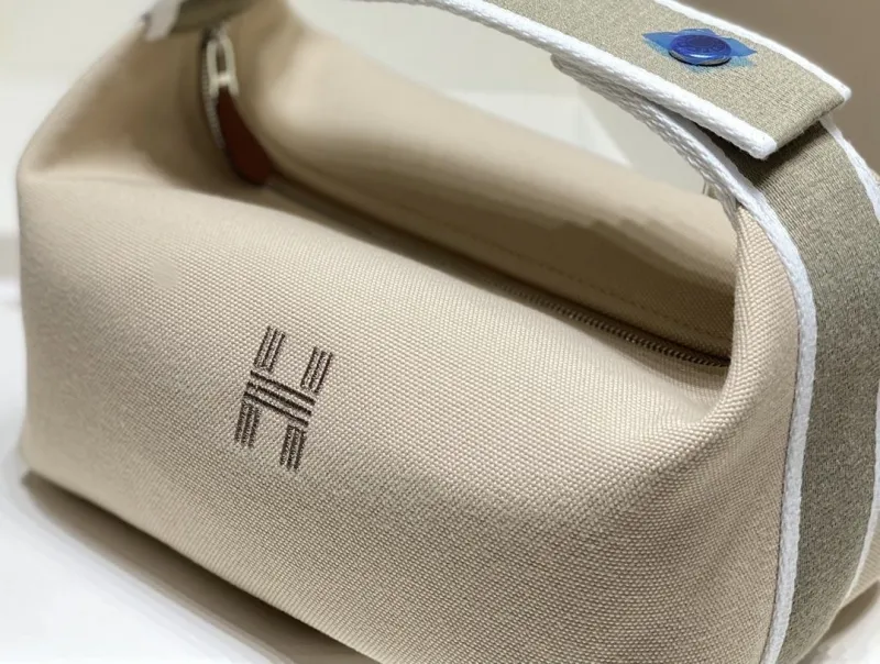 Hermes Beige Canvas Cosmetic Bag - Image 7