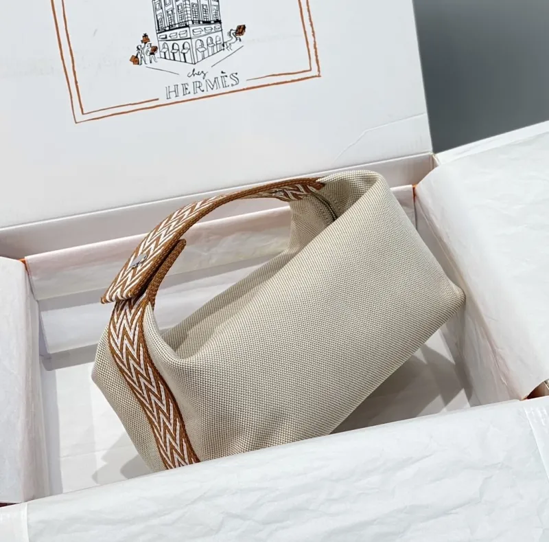 Alternative view of Hermes Beige Canvas Travel Cosmetic Pouch