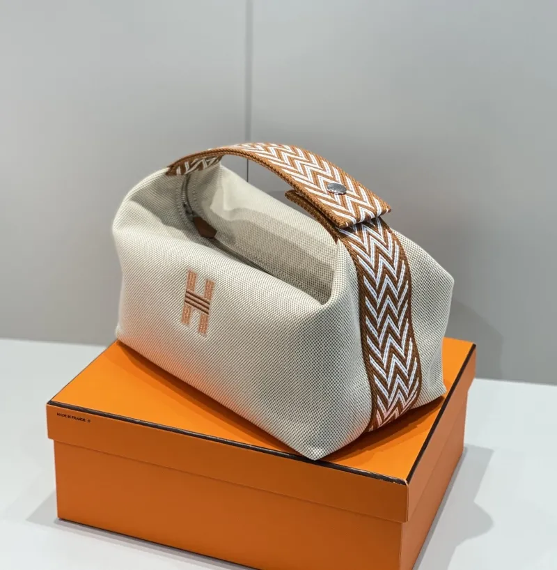 Hermes Beige Canvas Travel Cosmetic Pouch - Image 4