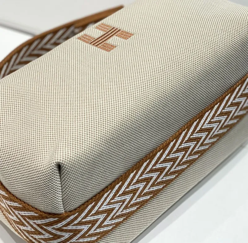 Hermes Beige Canvas Travel Cosmetic Pouch - Image 7