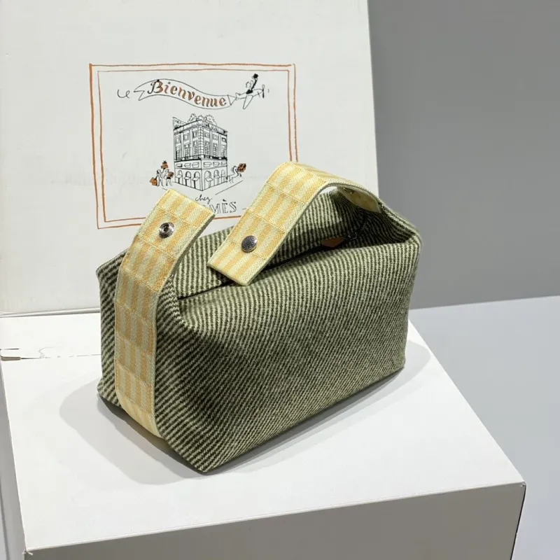 Hermes Green Striped Cosmetic Bag with Handle - Image 4