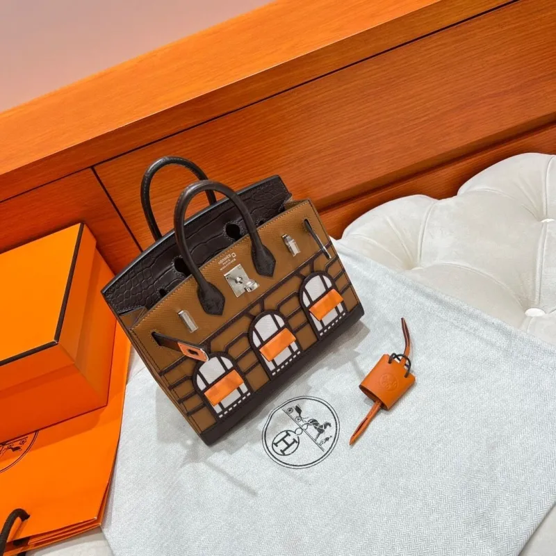 Hermes Faubourg Birkin Crocodile Leather Handbag - Image 5