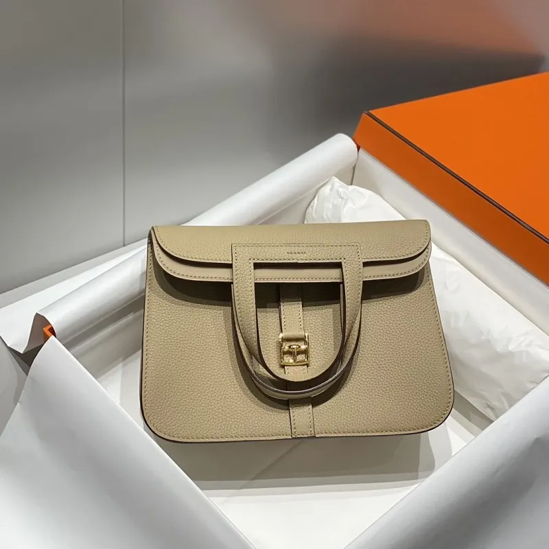 Alternative view of Hermes halzan Bags-2