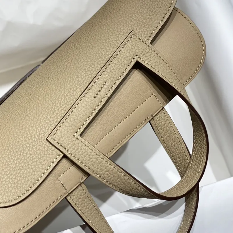 Hermes Beige Halzan Leather Shoulder Bag - Image 5