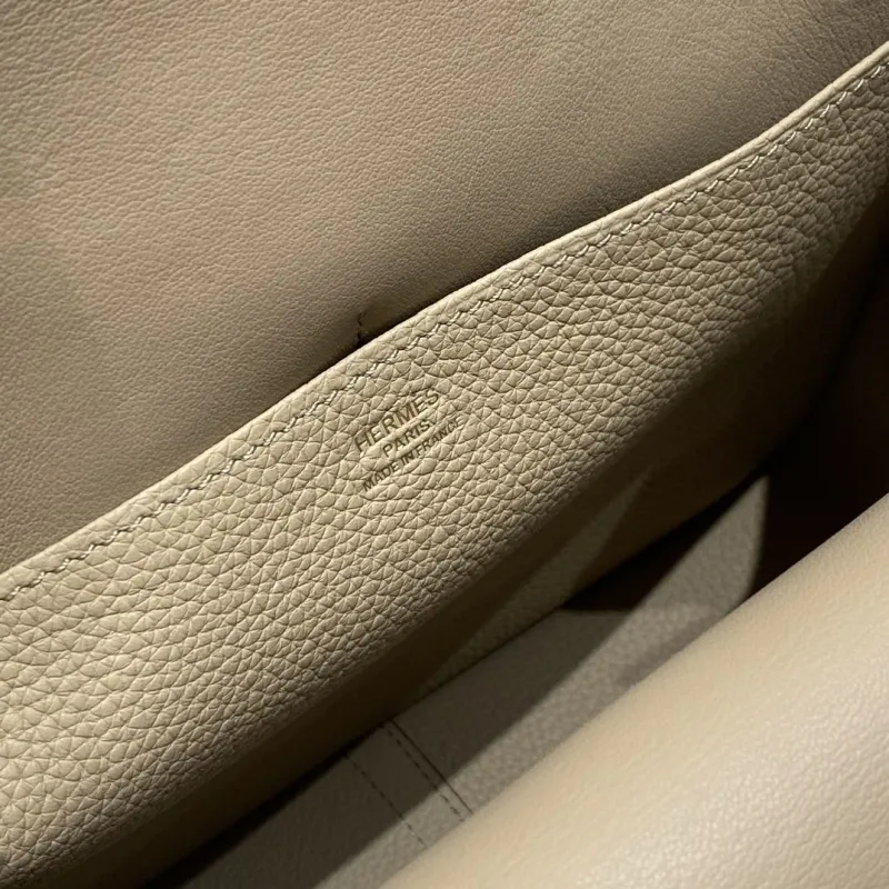 Hermes Beige Halzan Leather Shoulder Bag - Image 7
