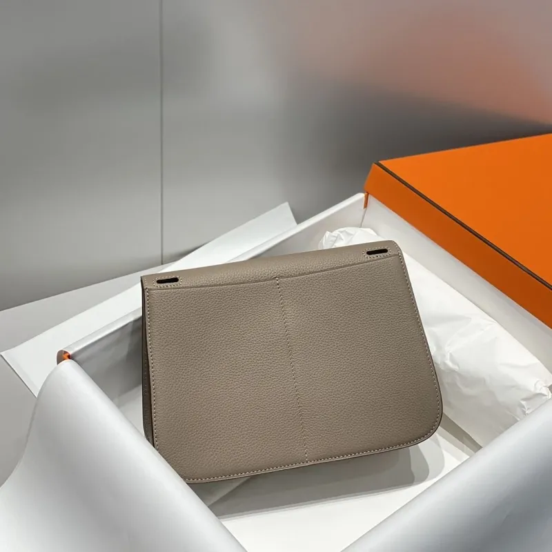 Alternative view of Hermes halzan Bags-6