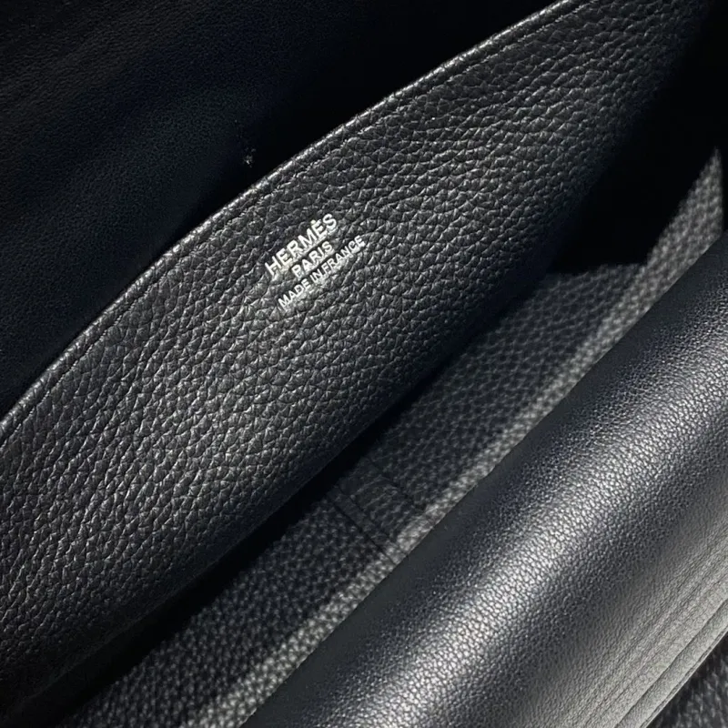 Hermes Black Halzan Shoulder Bag - Image 7