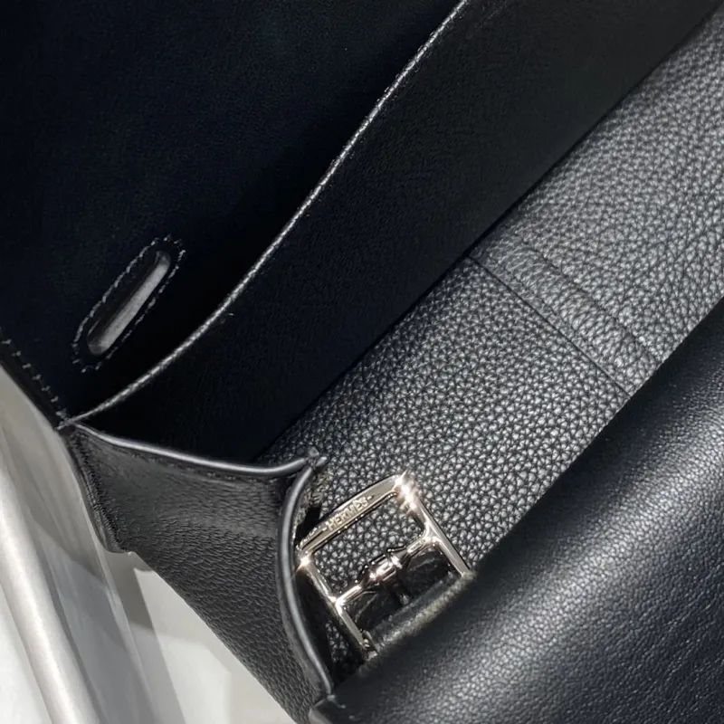 Hermes Black Halzan Shoulder Bag - Image 9
