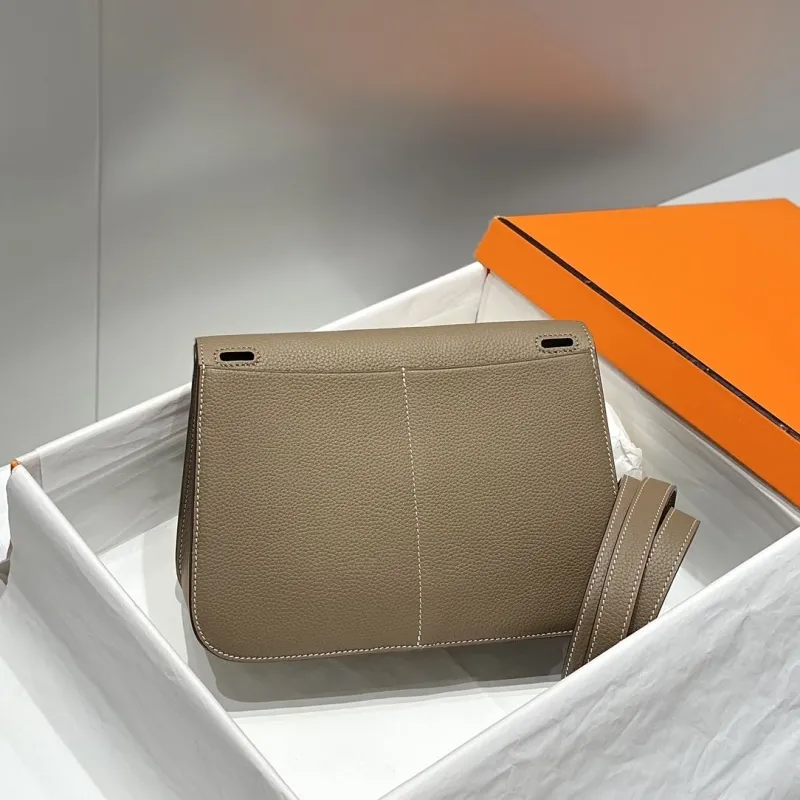 Alternative view of Hermes halzan Bags-9