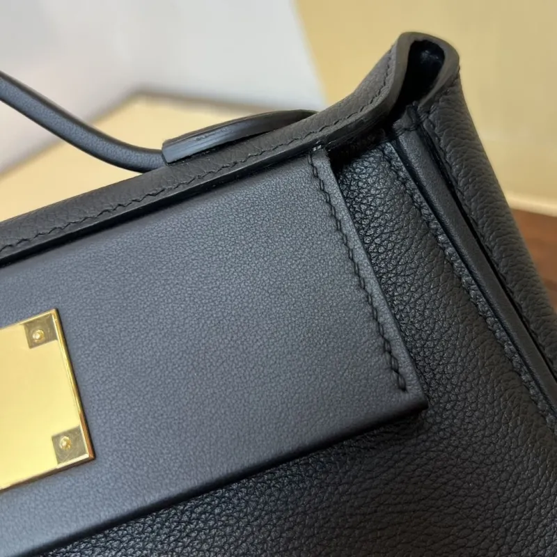 Hermes Kelly 2424 Mini Black Leather Handbag - Image 5