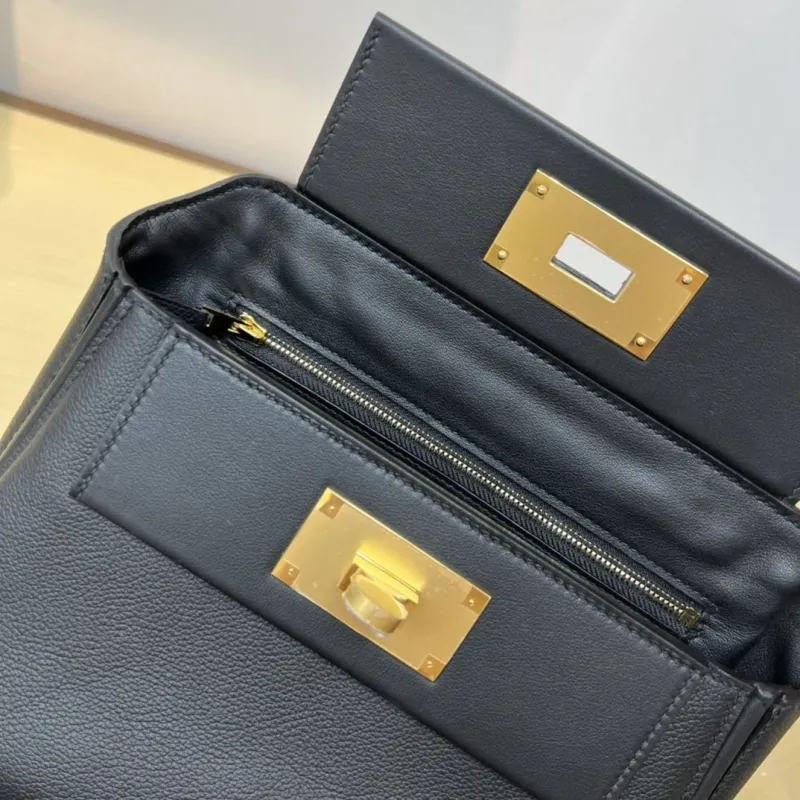 Hermes Kelly 2424 Mini Black Leather Handbag - Image 7