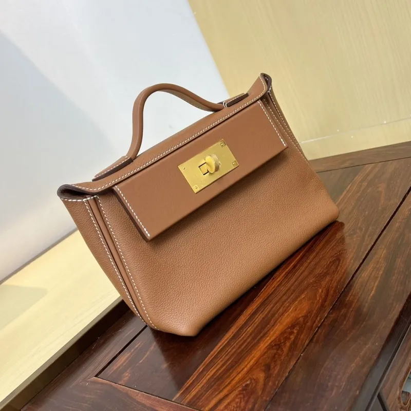 Hermes Kelly 2424 Mini Brown Leather Handbag - Image 3