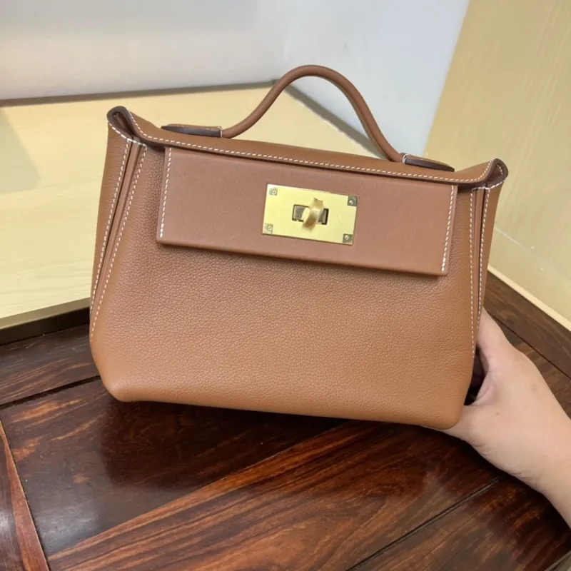 Hermes Kelly 2424 Mini Brown Leather Handbag - Image 5
