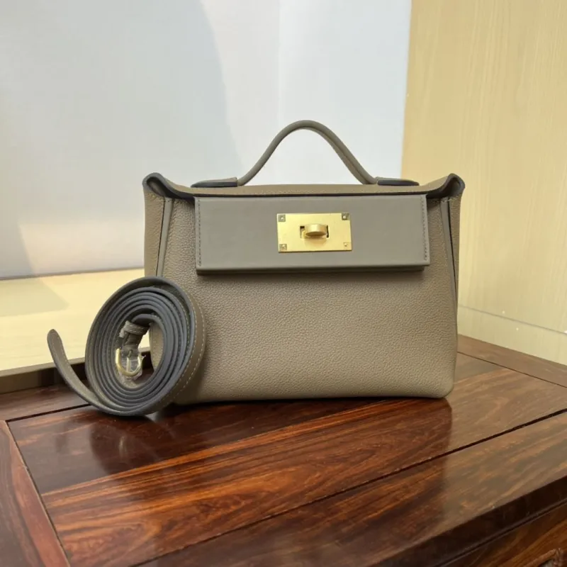 Hermes Kelly 2424 Mini Taupe Leather Handbag - Image 9