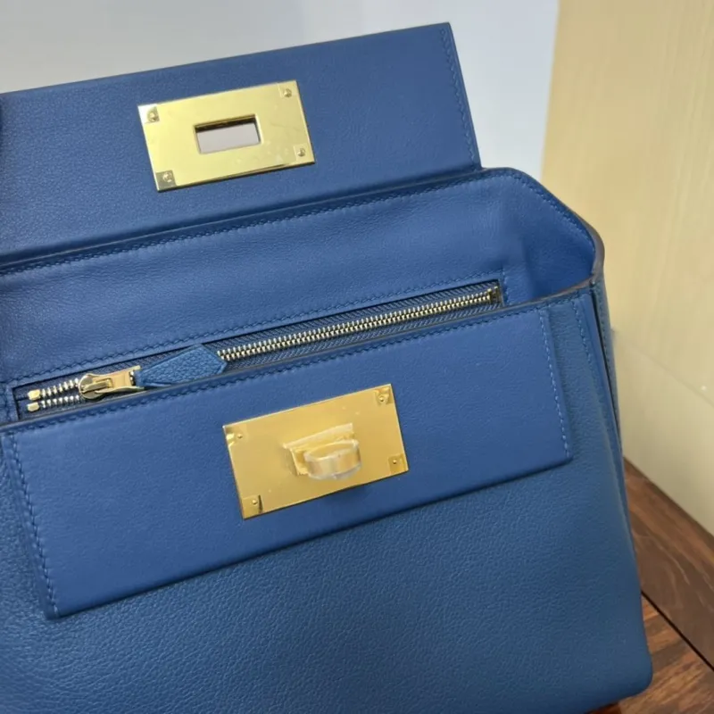Hermes Kelly 2424 Mini Blue Leather Handbag - Image 8