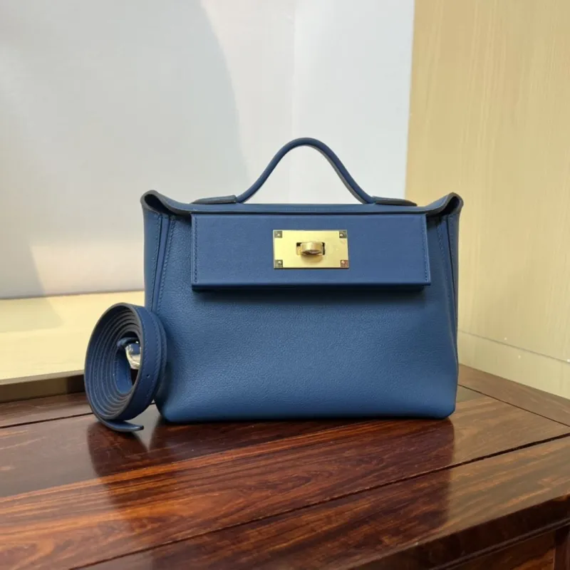 Hermes Kelly 2424 Mini Blue Leather Handbag - Image 9