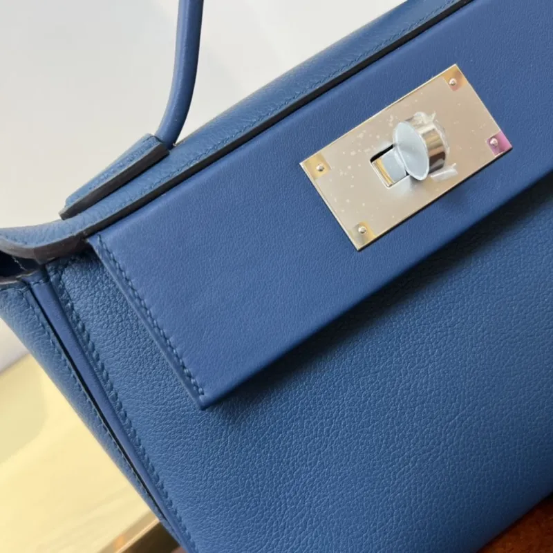 Hermes Kelly 2424 Mini Blue Leather Handbag - Image 4