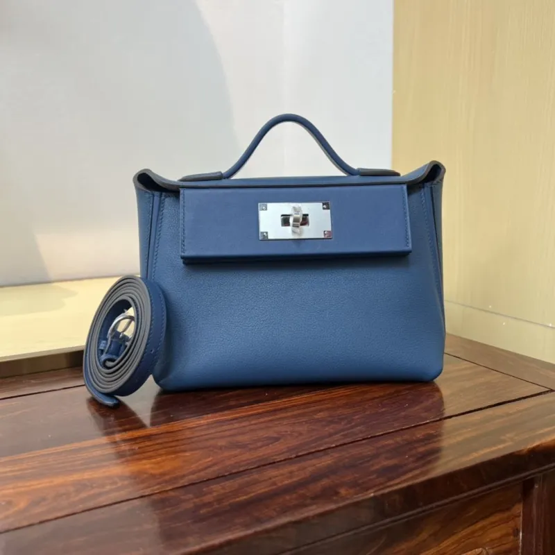 Hermes Kelly 2424 Mini Blue Leather Handbag - Image 9