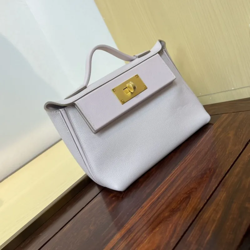 Hermes Kelly 2424 Mini Lavender Leather Handbag - Image 3