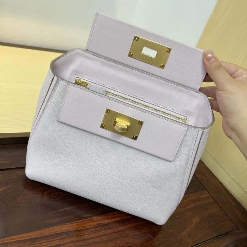 Hermes Kelly 2424 Mini Lavender Leather Handbag - Image 7