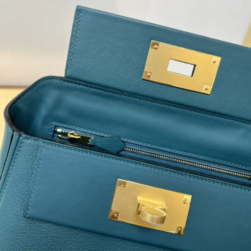 Hermes Kelly 2424 Mini Teal Leather Handbag - Image 8