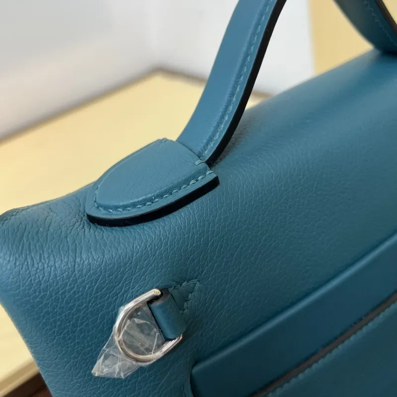 Hermes Kelly 2424 Mini 20 Teal Leather Handbag - Image 5