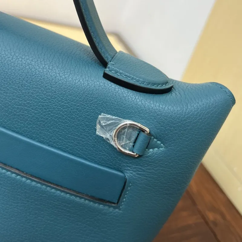 Hermes Kelly 2424 Mini 20 Teal Leather Handbag - Image 6