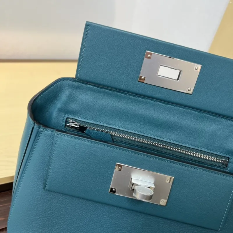 Hermes Kelly 2424 Mini 20 Teal Leather Handbag - Image 8