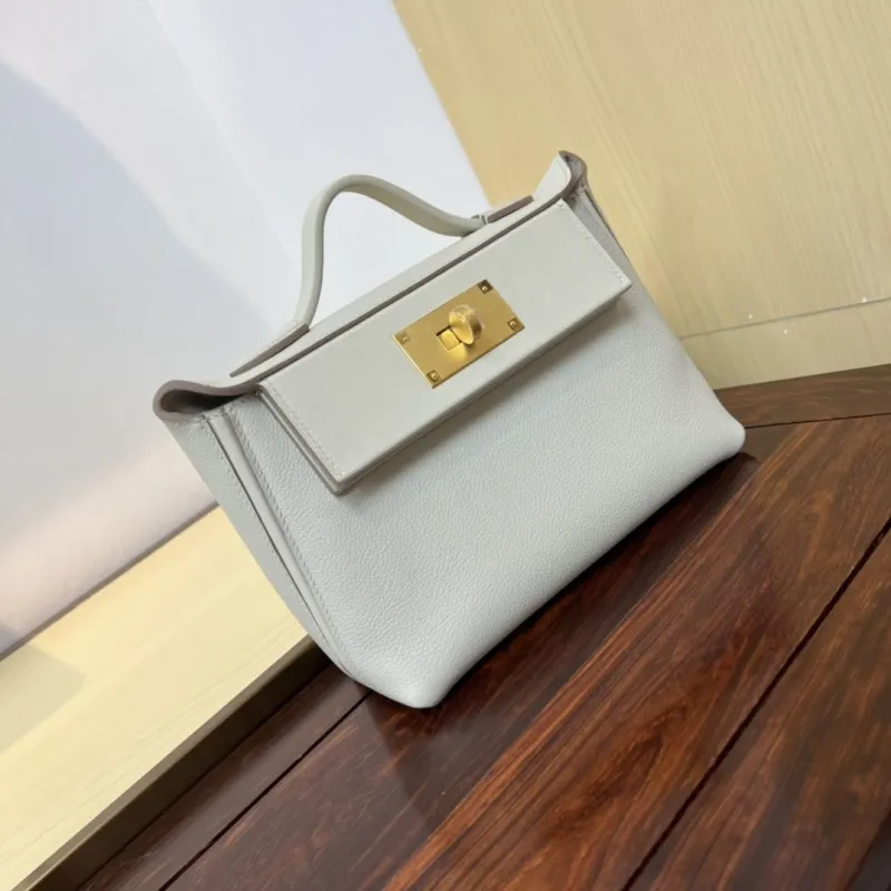 Hermes Kelly 2424 Mini Light Gray Leather Handbag - Image 3