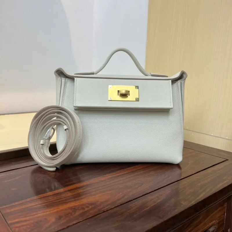Hermes Kelly 2424 Mini Light Gray Leather Handbag - Image 9