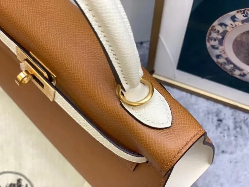 Hermes Kelly 18 Brown White Leather Handbag - Image 4