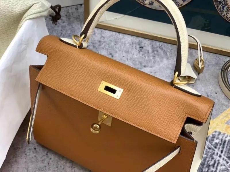 Hermes Kelly 18 Brown White Leather Handbag - Image 8