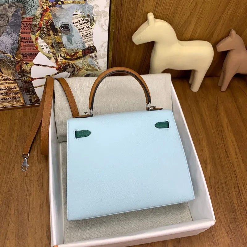 Hermes Kelly 24 Light Blue Leather Handbag - Image 3