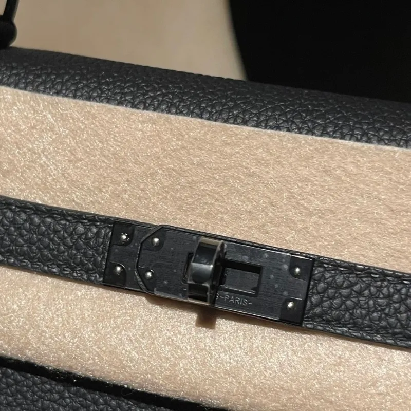 Hermes Black Leather Kelly Handbag 54 - Image 4