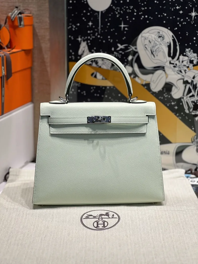 Hermes Light Green Kelly Handbag 61 - Image 4